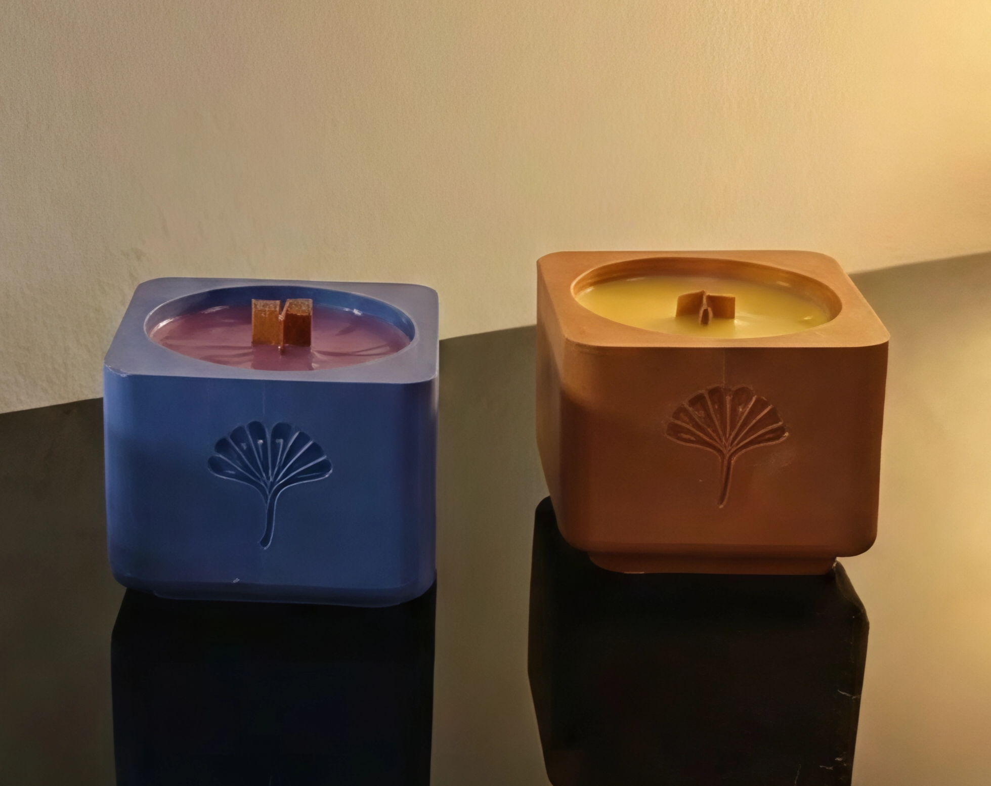 Bougie parfumée Ginkgo en Jesmonite avec mèche en bois