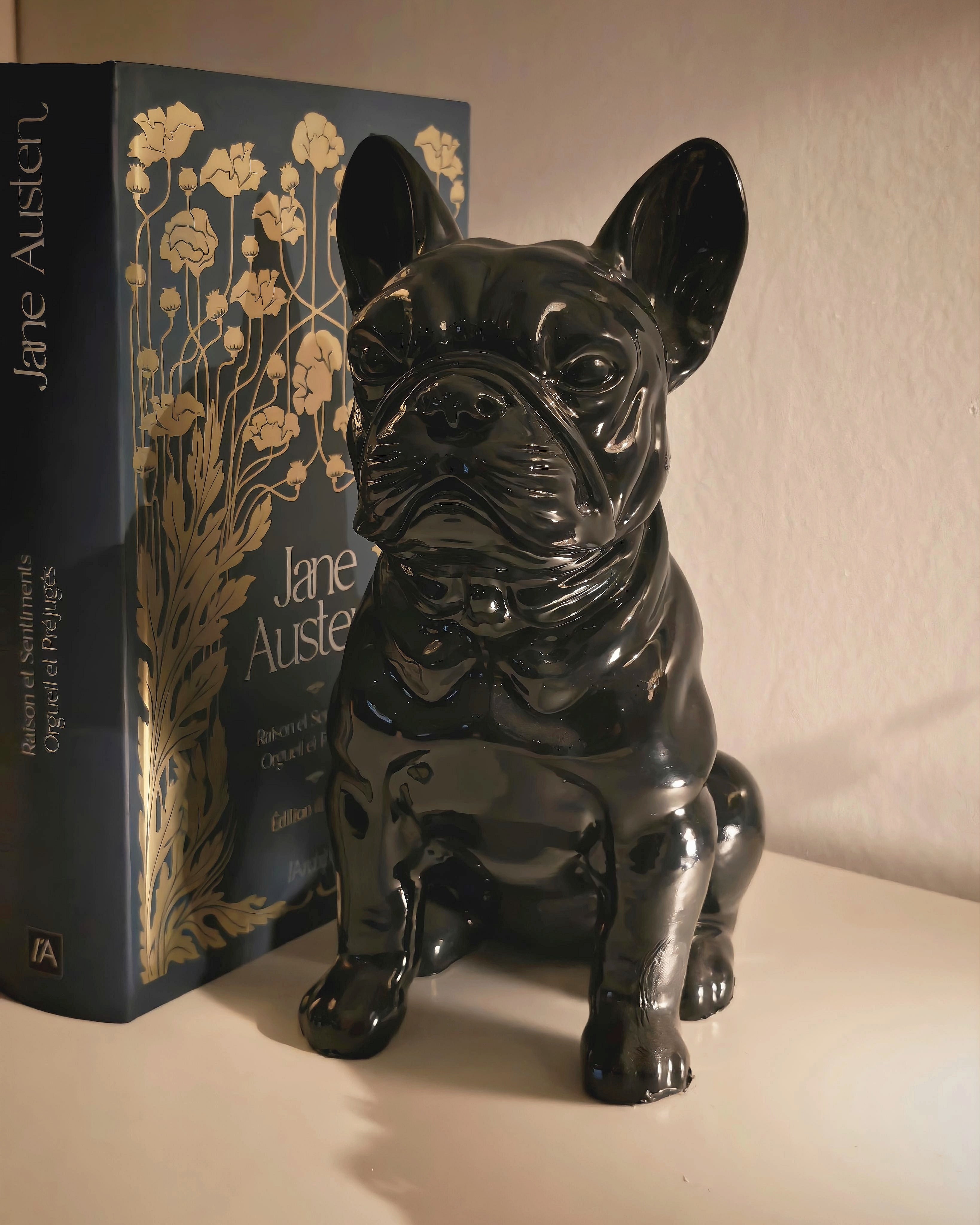 Statuette Bouledogue Français noir brillant en impression 3D