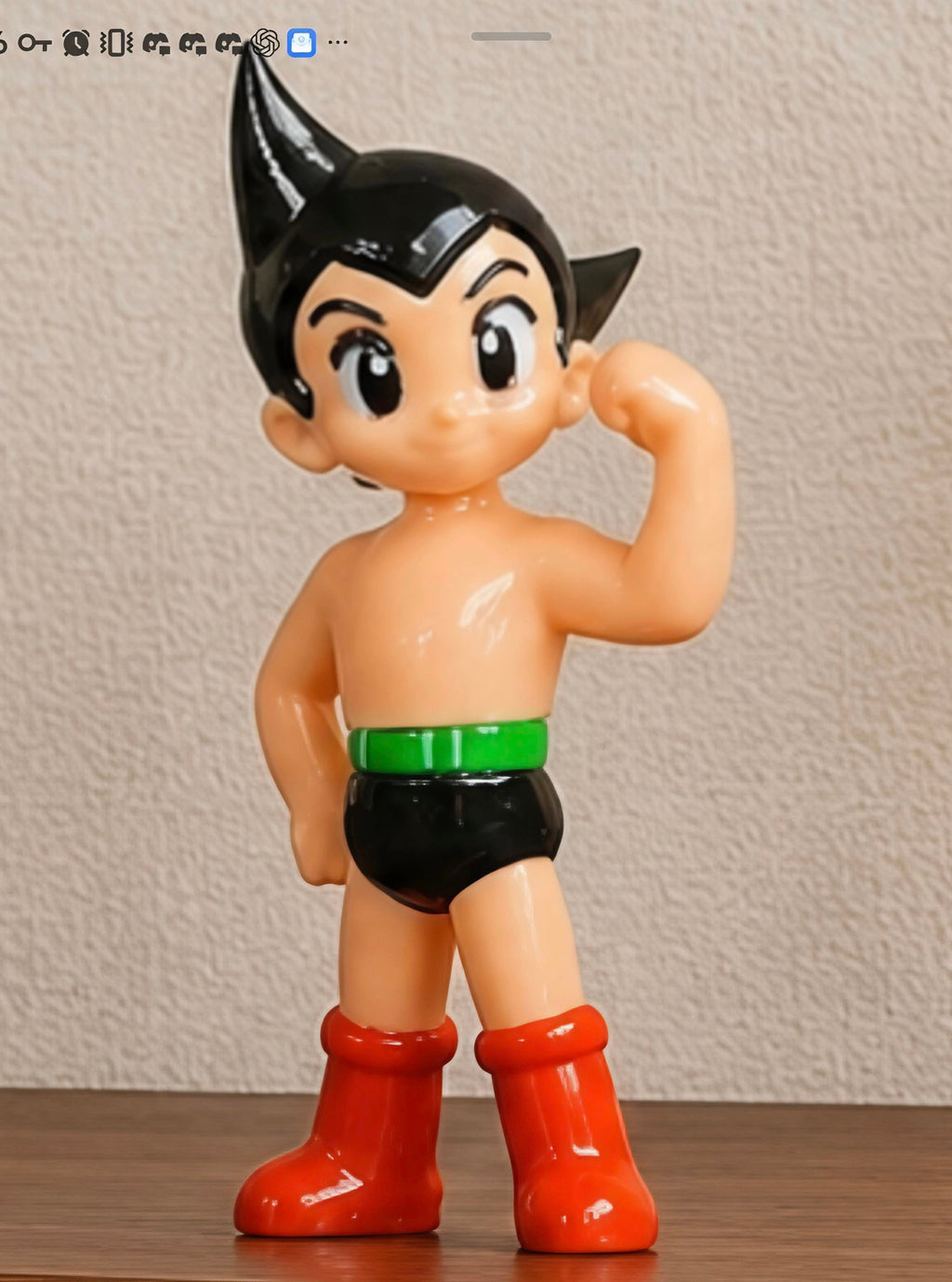 Figurine robot manga rétro imprimée en 3D en ABS brillant